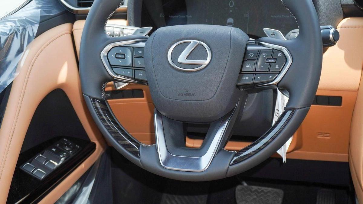 Lexus LX 600 3.5L V6-4-4