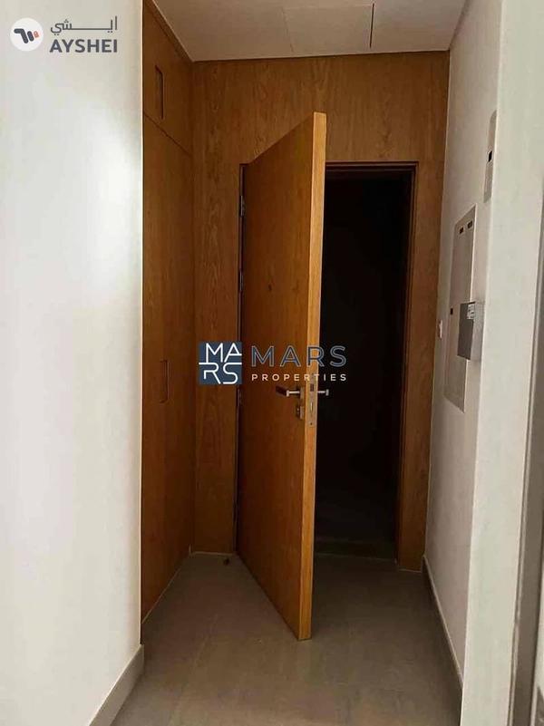 Exclusive | private garden | Vacant