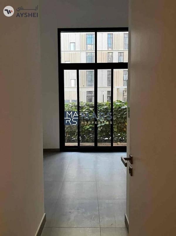 Exclusive | private garden | Vacant