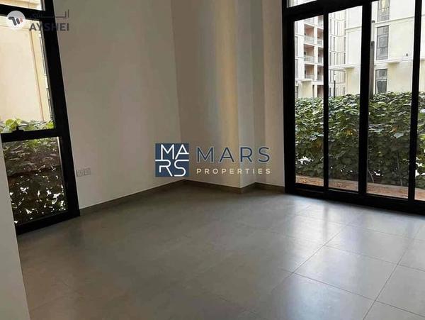 Exclusive | private garden | Vacant