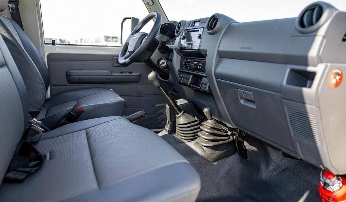 Toyota Land Cruiser Pick Up LC79 SC 4.2L V6 DIESEL-17-17