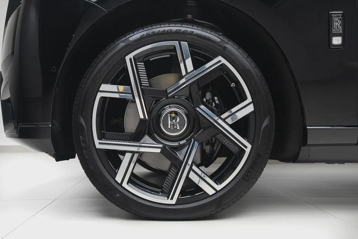 2026 ROLLS ROYCE CULLINAN | BALCK BADGE | GCC | DEALER WARRANTY SERVICE-5-5