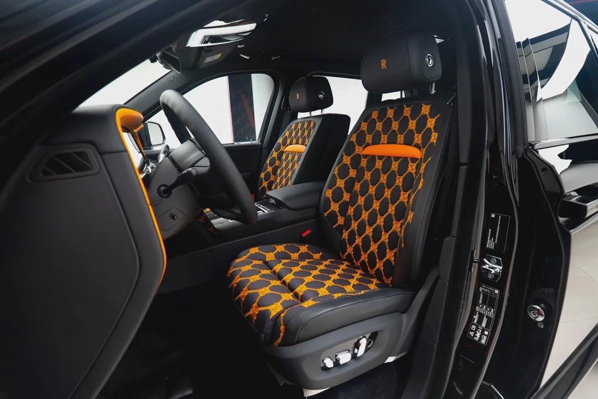 2026 ROLLS ROYCE CULLINAN | BALCK BADGE | GCC | DEALER WARRANTY SERVICE-10-10