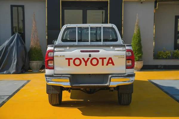 2026 Toyota Hilux Double Cab MANUAL M/T GLX - GCC Specs - Brand New!