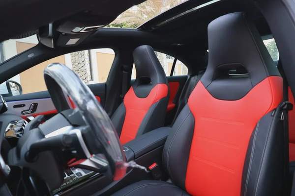 Mercedes-benz CLA250-2025-4Matic-2500KM-Under Warranty AND Service -GCC Specs