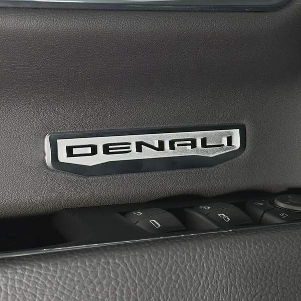 2025 GMC Sierra Denali Duramax Diesel 3.0L Turbo