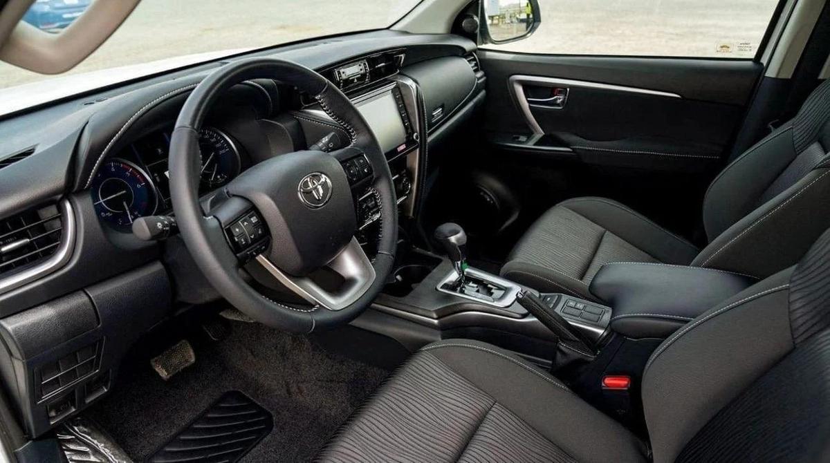 Toyota Fortuner 2.4L Diesel 2025-15-15