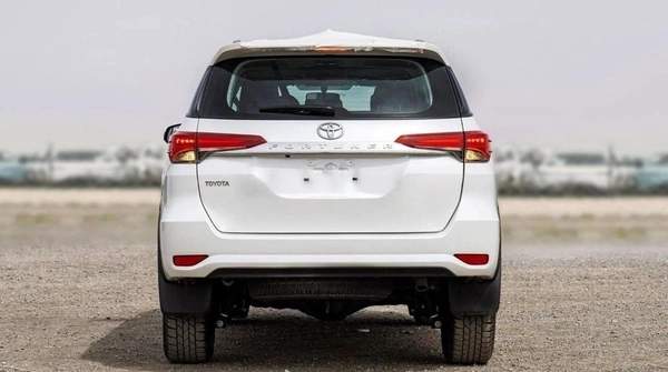 Toyota Fortuner 2.4L Diesel 2025