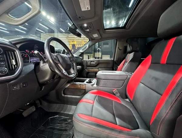 2021 Chevrolet Silverado 1500 LT Trail Boss - GCC Specs - Excellent Condition