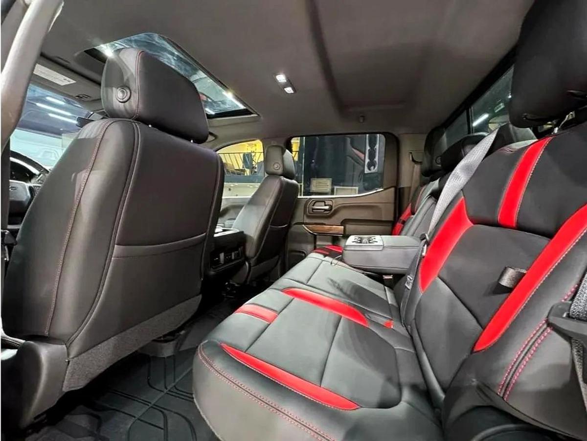 2021 Chevrolet Silverado 1500 LT Trail Boss - GCC Specs - Excellent Condition-2-2