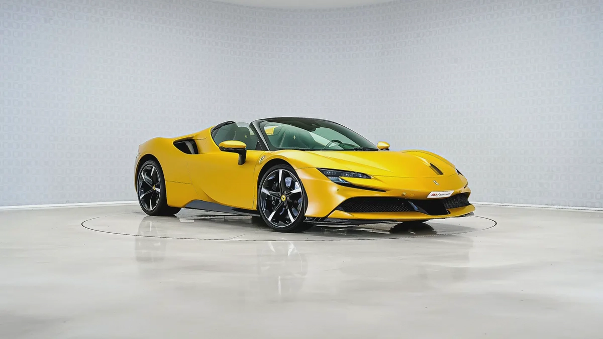 Special Offer | AED 23,620 PM | GCC, Special Paint | SF90 Spider-1-1