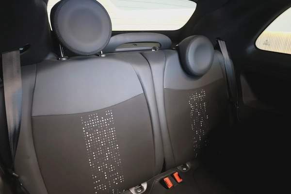 FIAT 500 CONVERTIBLE - GCC SPECS - ACCIDENT FREE - UNDER WARRANTY - EXCELENT CONDITION -