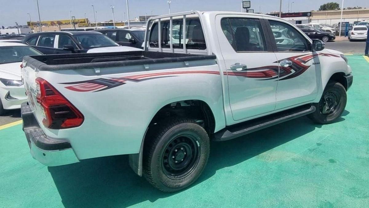 Toyota Hilux 2023 TOYOTA HILUX 2.8 DC DIESEL 4X4 MANUAL GEAR-4-4