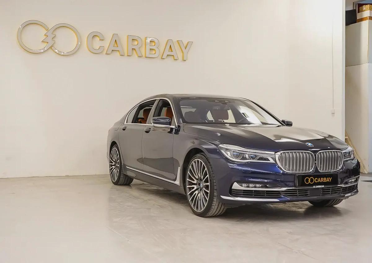 AED 1394 PM | BMW 750Li X drive 2017 | HIGH SPECS | PRISTINE CONDITION | 1 YEAR WARRANTY | GCC-2-2