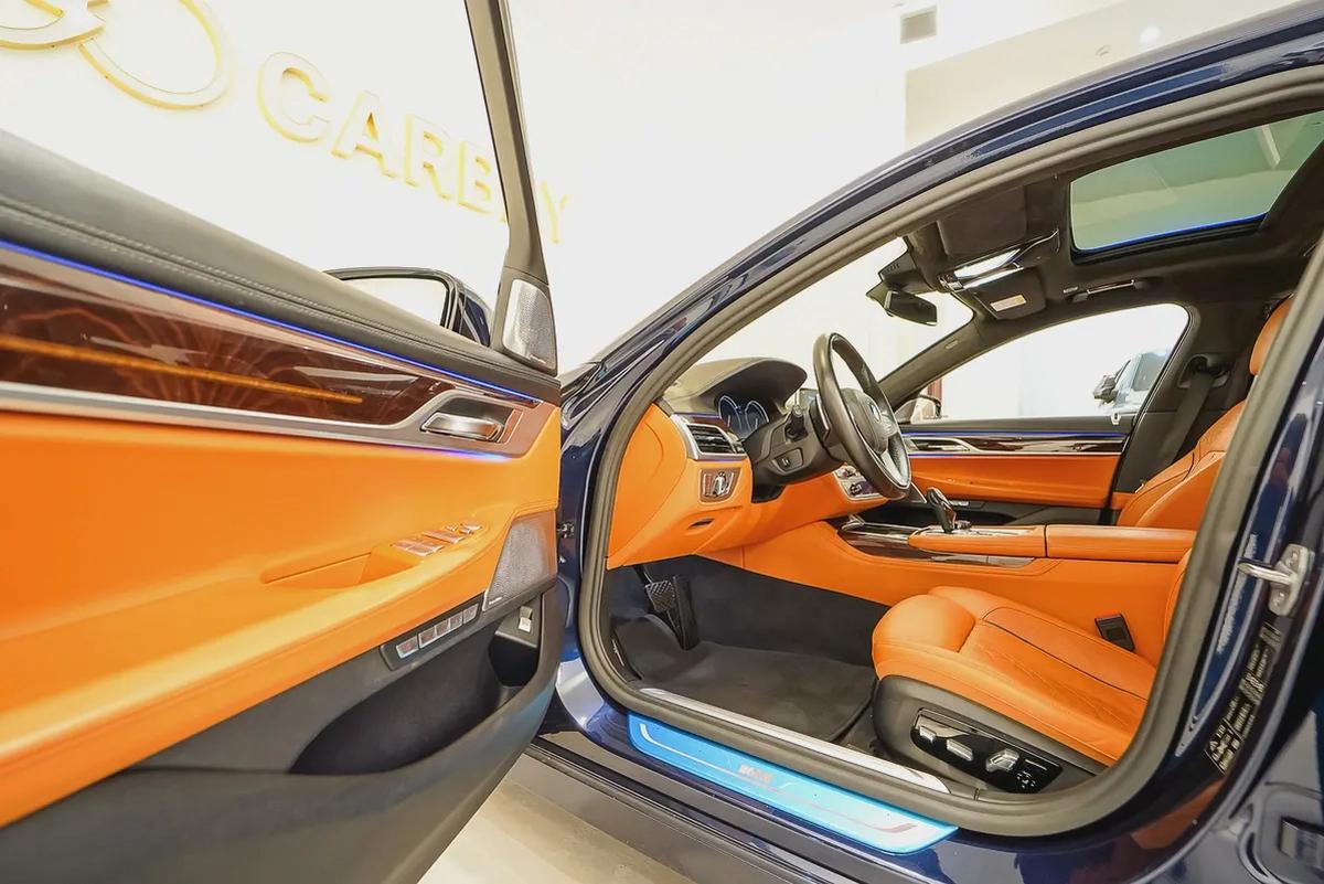 AED 1394 PM | BMW 750Li X drive 2017 | HIGH SPECS | PRISTINE CONDITION | 1 YEAR WARRANTY | GCC-8-8