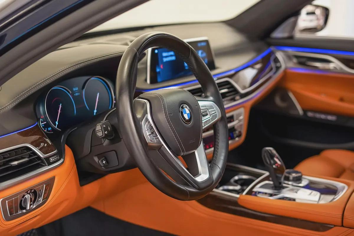 AED 1394 PM | BMW 750Li X drive 2017 | HIGH SPECS | PRISTINE CONDITION | 1 YEAR WARRANTY | GCC-10-10