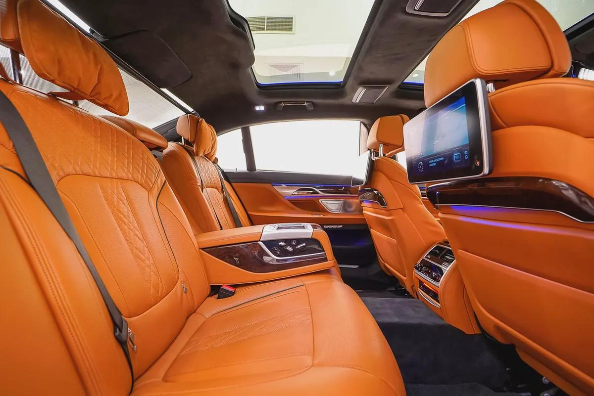 AED 1394 PM | BMW 750Li X drive 2017 | HIGH SPECS | PRISTINE CONDITION | 1 YEAR WARRANTY | GCC-19-19