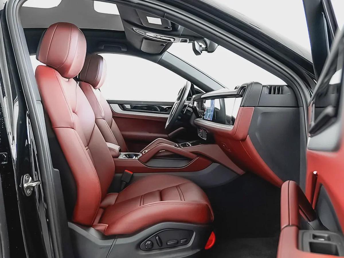8,062 AED / 60 months | 0% DP | 2024 Porsche Cayenne / Porsche Warranty-7-7