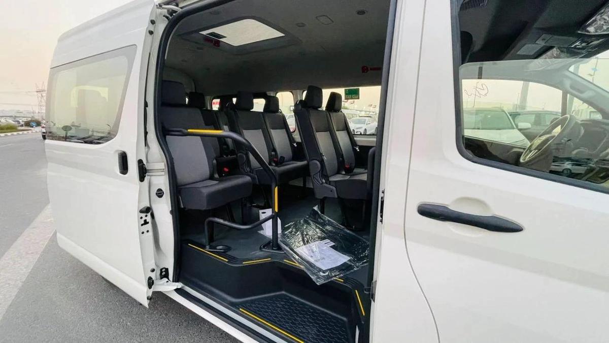 Toyota Hiace HIACE 2.8 AUTOMATIC DIESEL-4-4