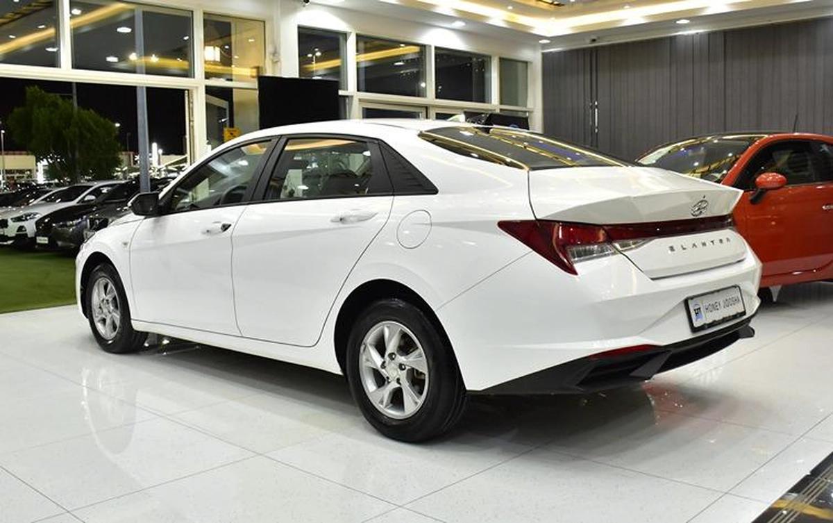 Hyundai Elantra ( 2022 Model ) in White Color GCC Specs-11-11