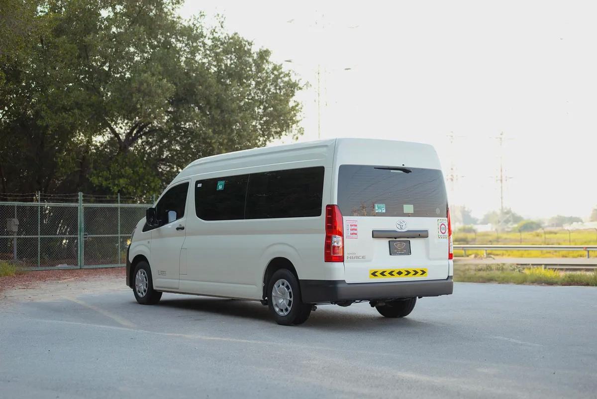 High-Roof 13-Seater Passenger Van | Automatic | GCC Specs | Ref#T28025-3-3