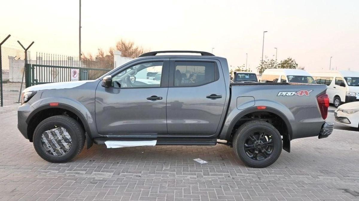Nissan Navara PRO4XFULL OPTION-4-4