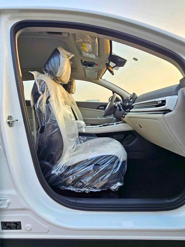 Kia Sportage PREMIUM SMART VERSION / 1.5L PETROL V4 / 360 CAMERA / PANORAMIC ROOF (CODE # KSRP)