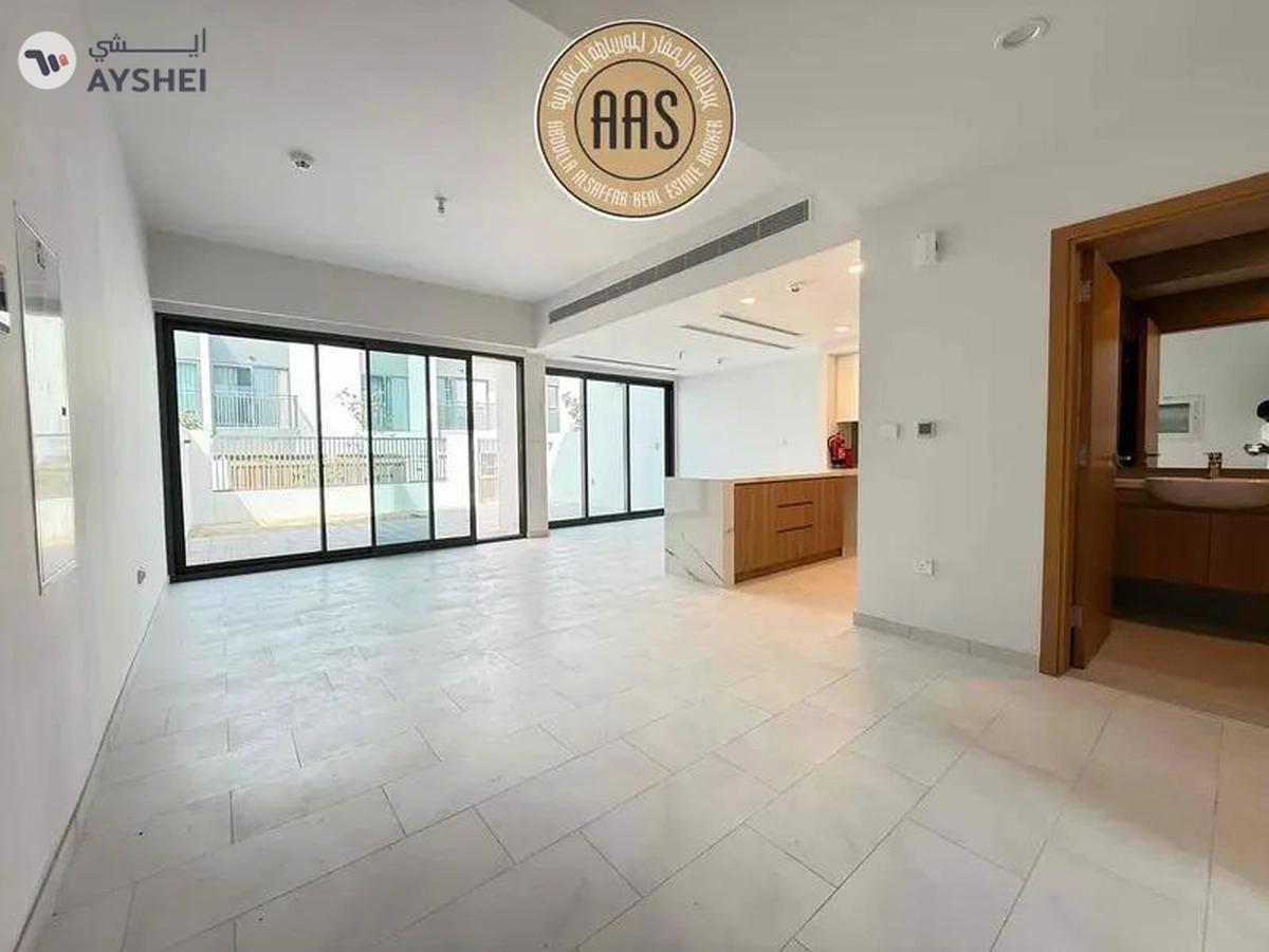 Deal Of The Day ! 3Bedroom Townhouse Villa Available For Rent in Villanova-1-1