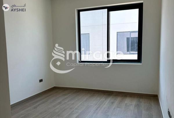 TOWNHOUSE FOR SALE IN NOYA 1, NOYA