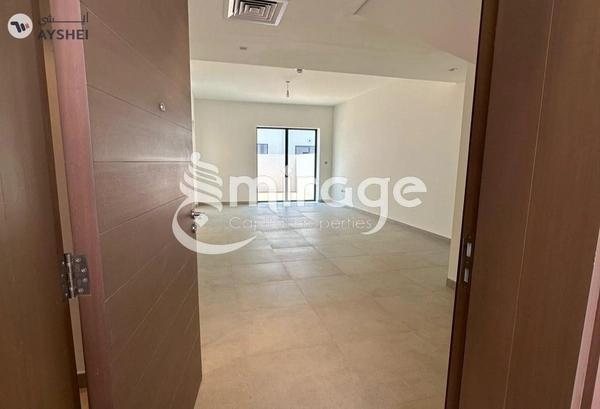 TOWNHOUSE FOR SALE IN NOYA 1, NOYA