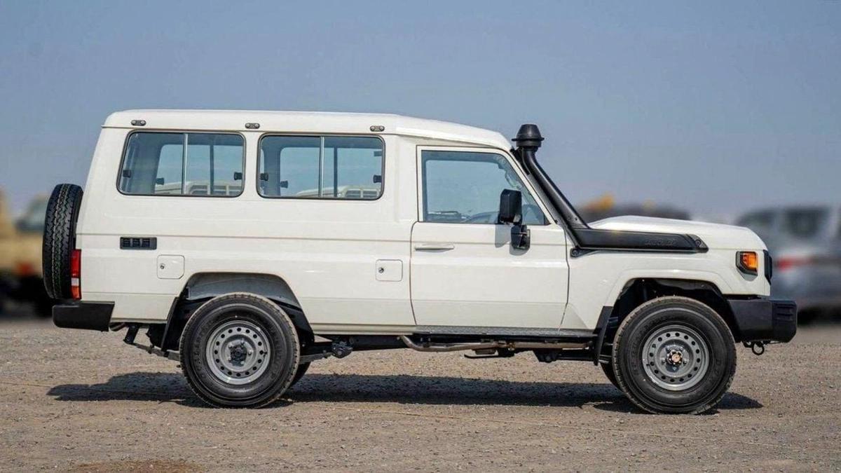 Toyota Land Cruiser 70 TOYOTA LAND CRUISER HARD TOP 3 DOORS 4.2L DIESEL 2024-1-1