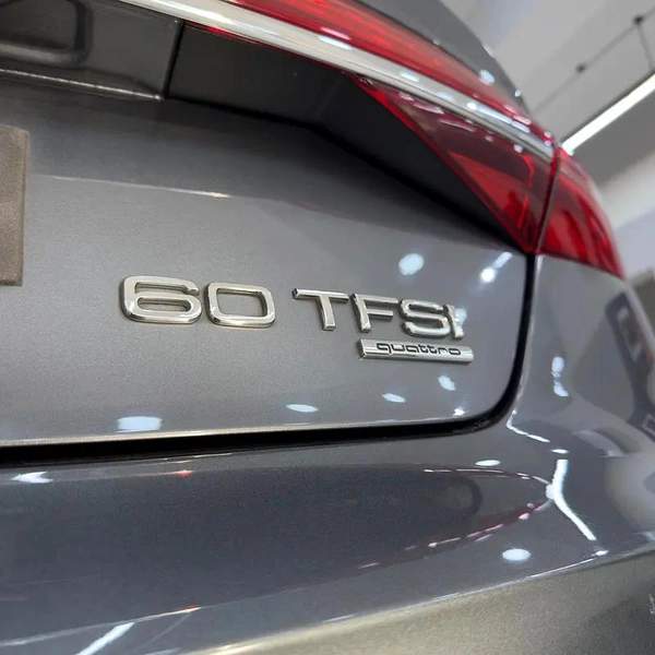 2016 Audi A8L quattro GCC Specs