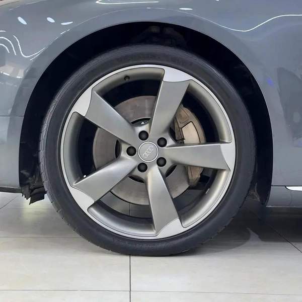 2016 Audi A8L quattro GCC Specs
