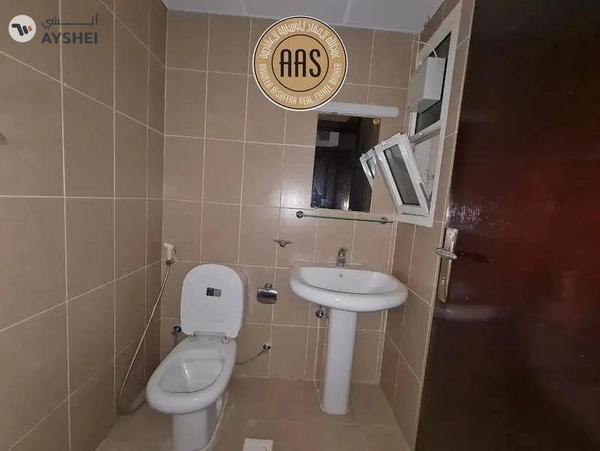 Close To Mulla Palza 1Bhk 49k With Full Family Building