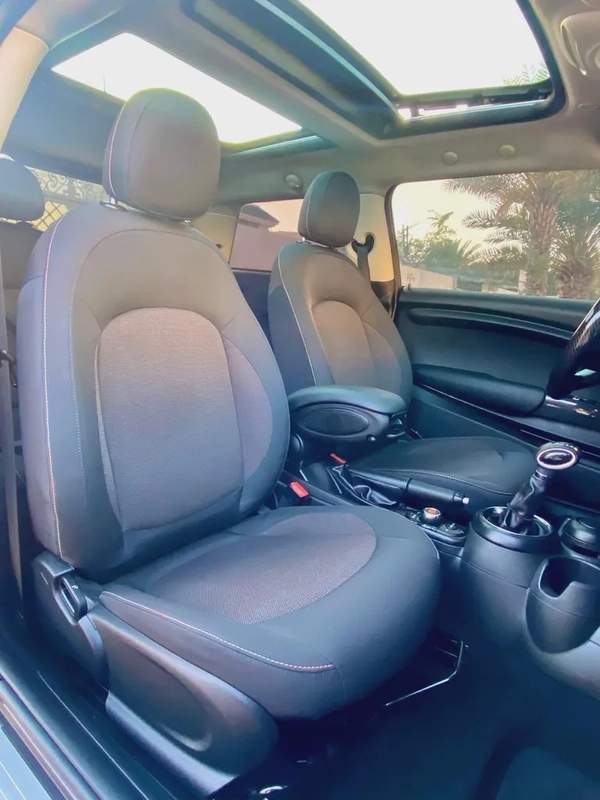 Low mileage 2016 mini cooper 1.5L 3 cylinder || GCC || black edition || panorama || accident free