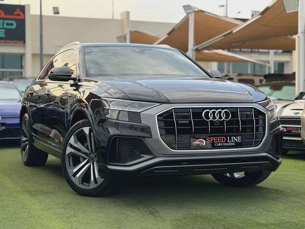 Audi Q8 55 TFSI quattro S line - GCC Specs Full Service History
