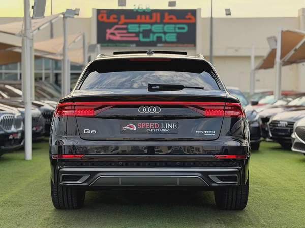 Audi Q8 55 TFSI quattro S line - GCC Specs Full Service History