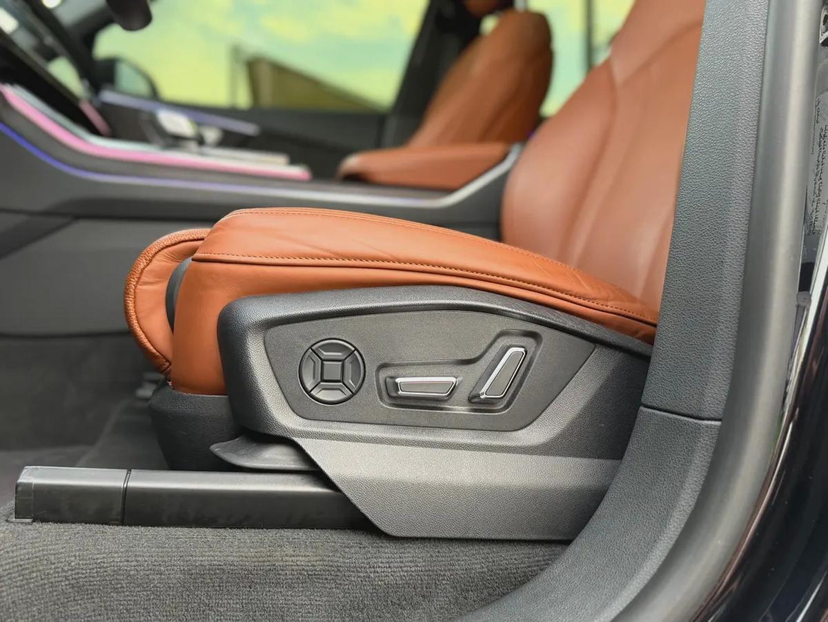 Audi Q8 55 TFSI quattro S line - GCC Specs Full Service History-9-9