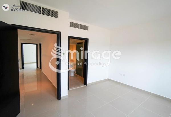 Townhouse for rent in Desert Style, Al Reef Villas