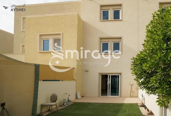 Townhouse for rent in Desert Style, Al Reef Villas
