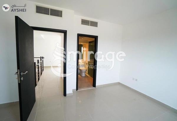 Townhouse for rent in Desert Style, Al Reef Villas