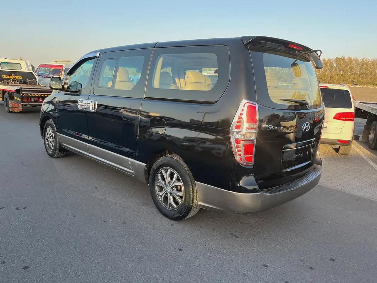 Hyundai H1 GLS 2017 - Korean Specs - Perfect for Family or Business-4-4