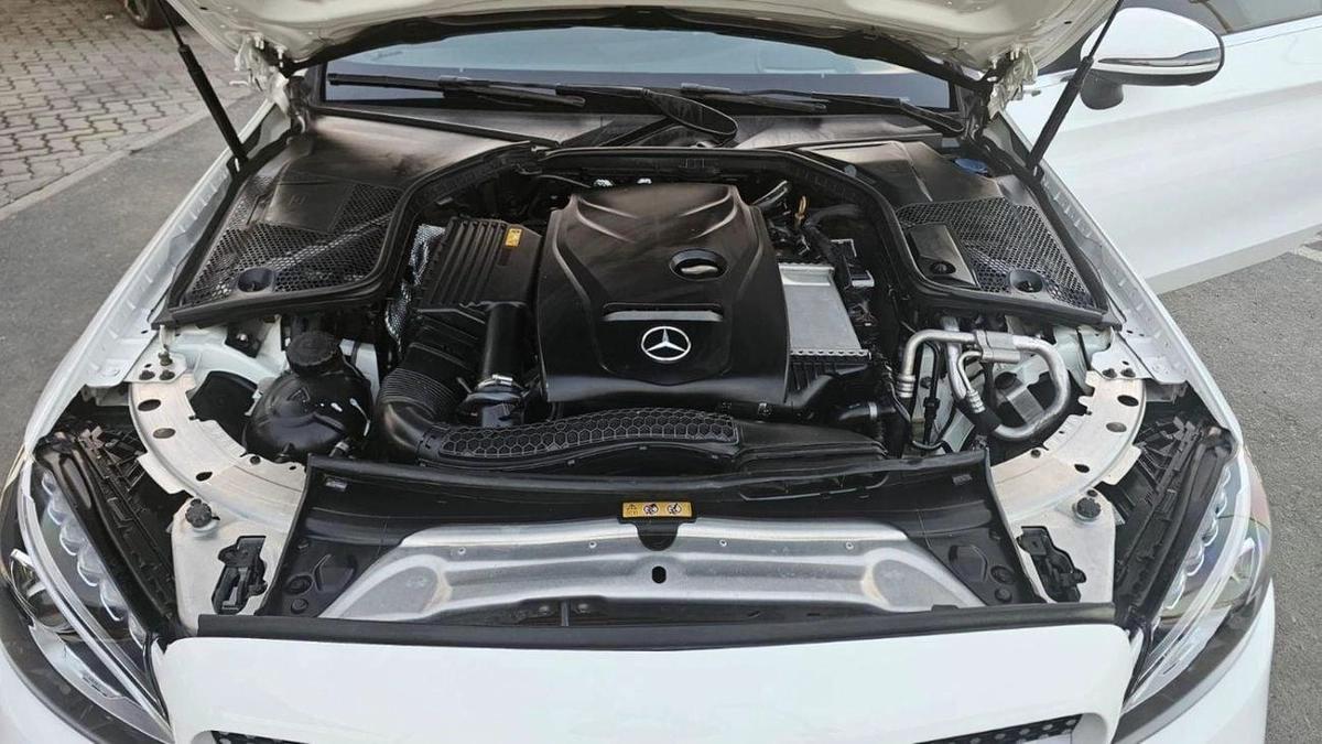 Mercedes-Benz C 200 Mercedes c200 v4 2018-12-12