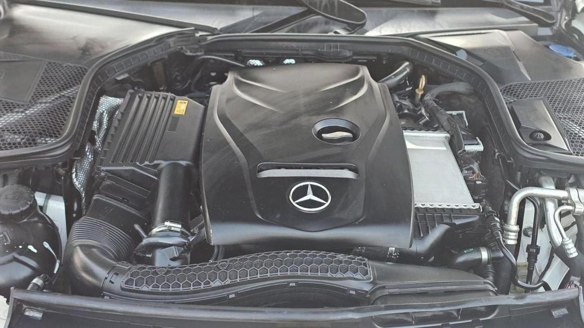 Mercedes-Benz C 200 Mercedes c200 v4 2018-13-13