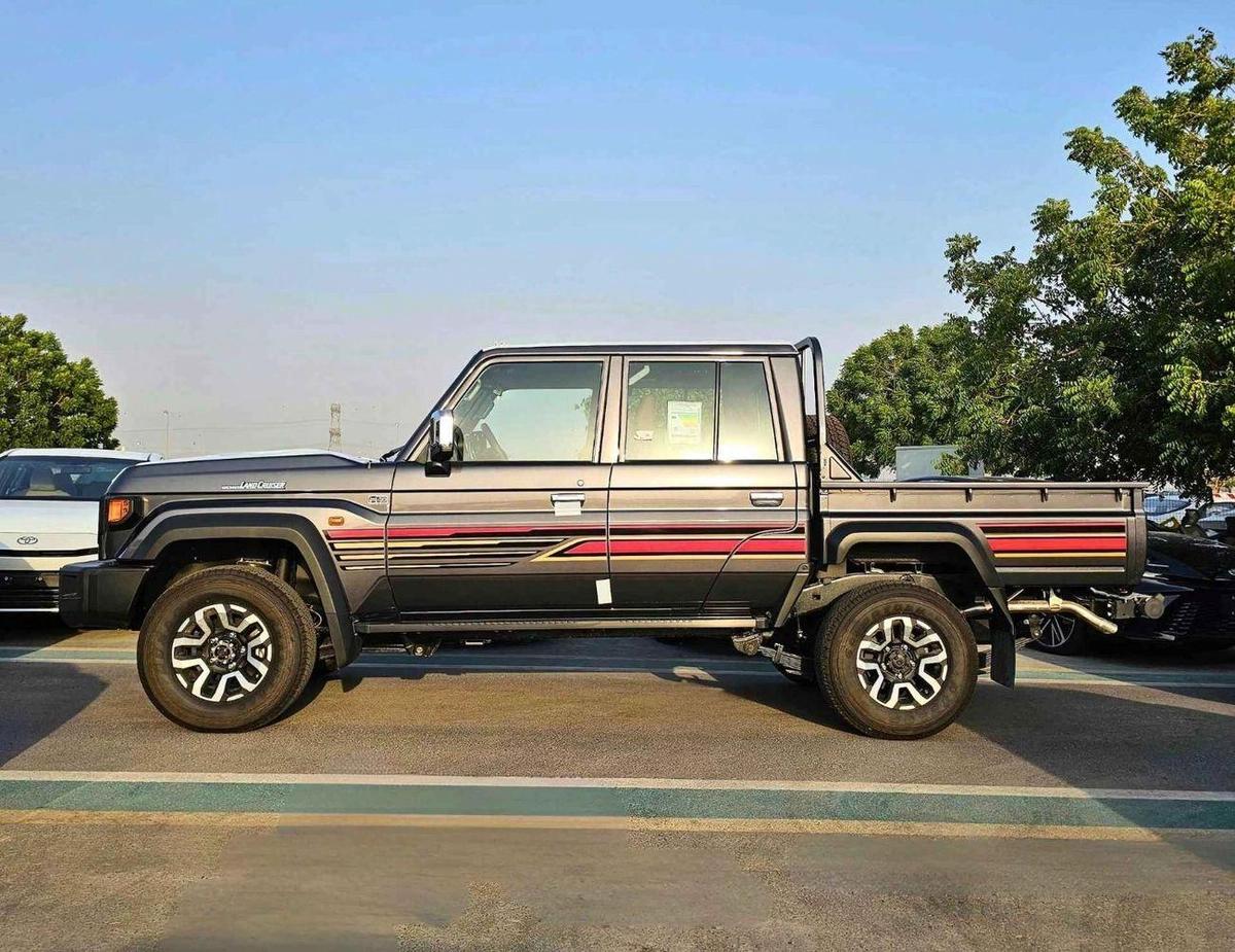 Toyota Land Cruiser Pick Up LX-Z1 LC79 / 2.8L DIESEL V4 4WD / (CODE # LX-Z1)-9-9