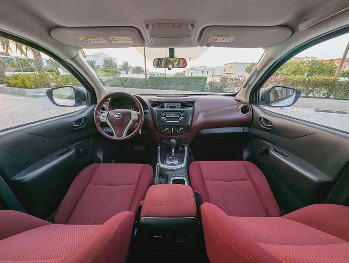 NISSAN NAVARA 2022 GCC 4X4 V4 2.5L AUTOMATIC LOW MILEAGE IN EXCELLENT CONDITION-2-2