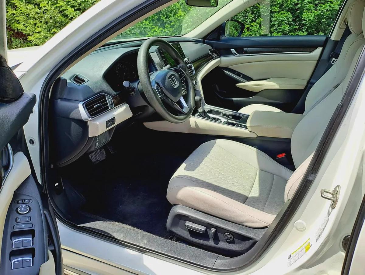 EID OFFER 736-MONTHLY l 1.5T SPORT SPECIAL EDITION l SUNROOF | CRUISE | LEATHER SEATS l WARRANTY-9-9