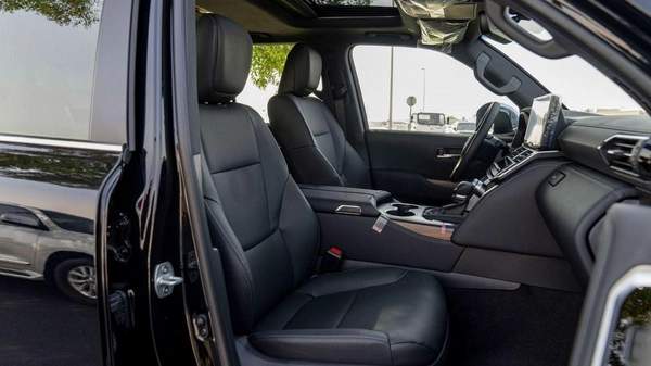 Toyota Land Cruiser LC VX 3.3D\(LHD) TOYOTA LAND CRUISER LC300 VX 3.3D AT MY2025 – BLACK