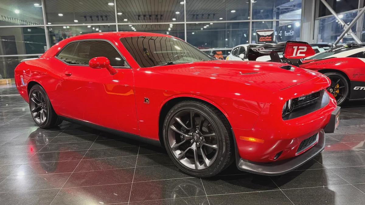 DODGE CHALLENGER 6.4L,SRT SCAT PACK, MANUAL GEAR,, EXCELLENT CONDITION-1-1