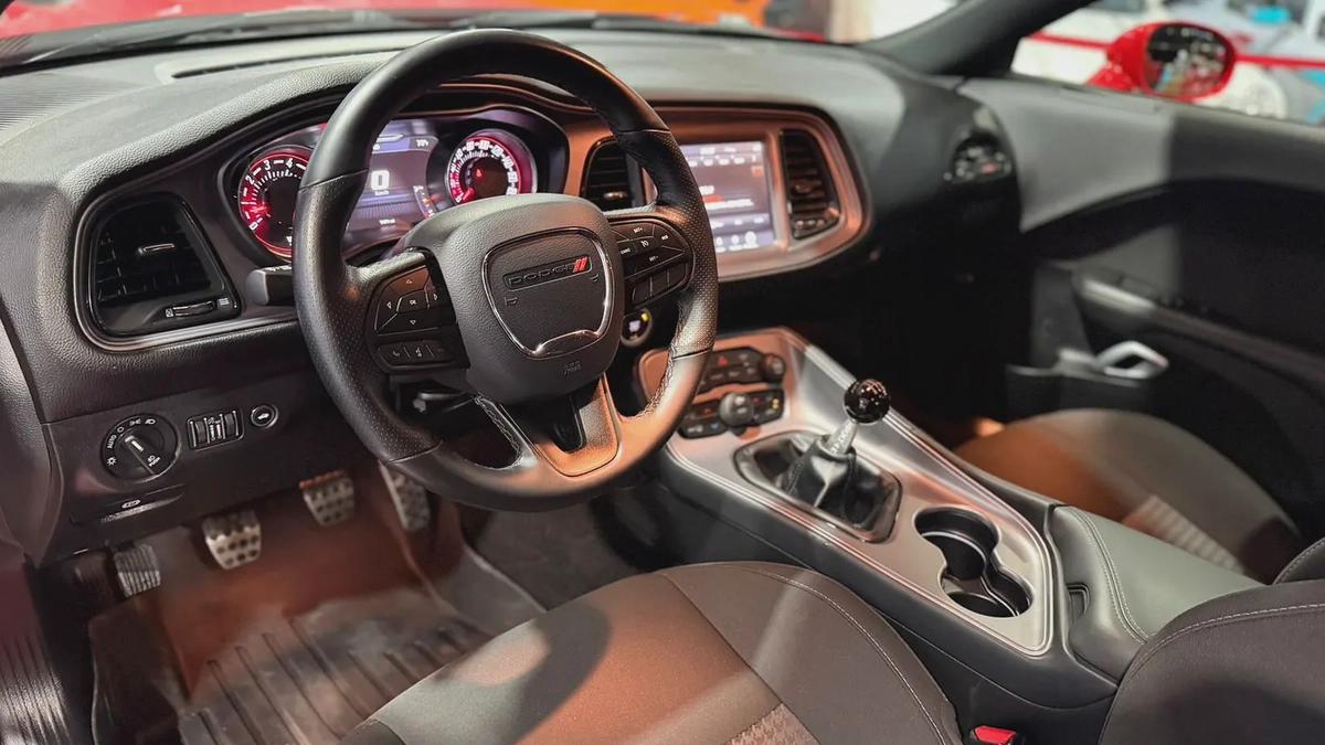 DODGE CHALLENGER 6.4L,SRT SCAT PACK, MANUAL GEAR,, EXCELLENT CONDITION-2-2